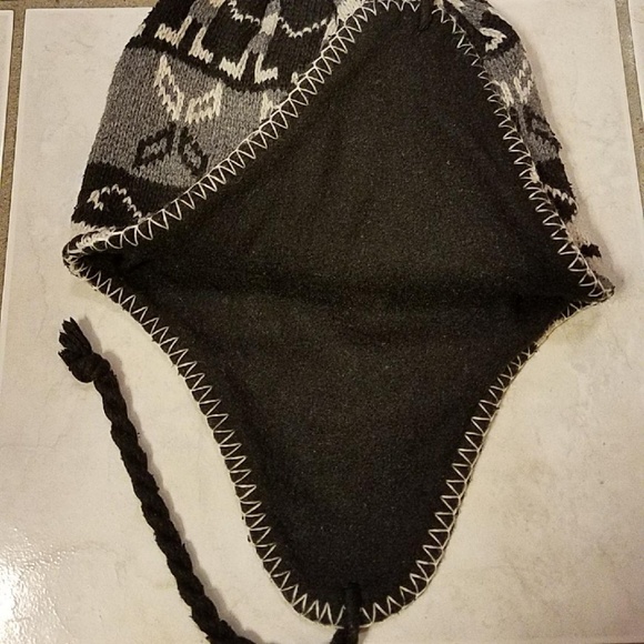 Winter hat - Picture 5 of 8